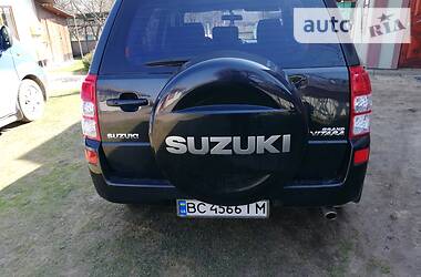 Позашляховик / Кросовер Suzuki Grand Vitara 2006 в 
