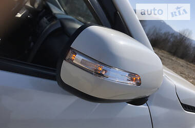 Позашляховик / Кросовер Suzuki Grand Vitara 2010 в 