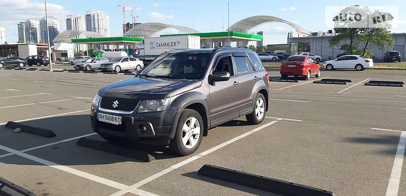 Внедорожник / Кроссовер Suzuki Grand Vitara 2011 в Киеве