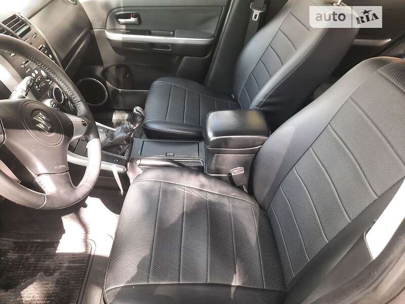 Внедорожник / Кроссовер Suzuki Grand Vitara 2015 в Смеле