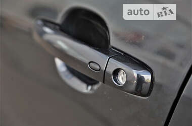 Внедорожник / Кроссовер Suzuki Grand Vitara 2010 в 