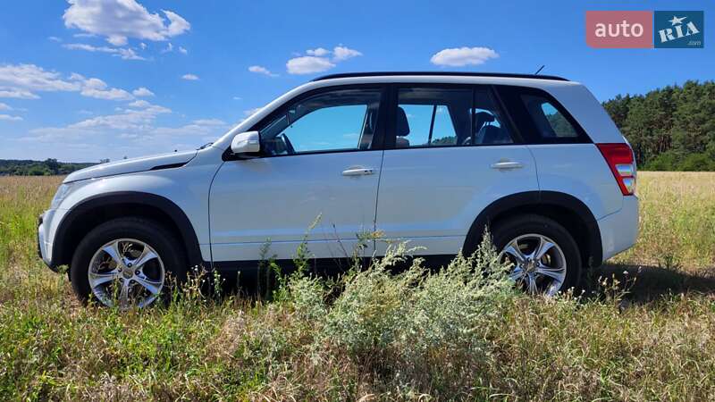 Внедорожник / Кроссовер Suzuki Grand Vitara 2012 в Киеве