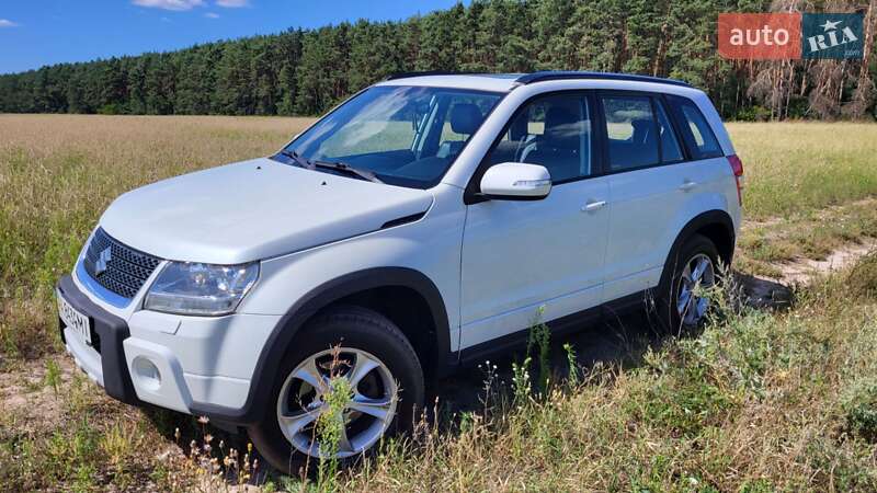 Внедорожник / Кроссовер Suzuki Grand Vitara 2012 в Киеве