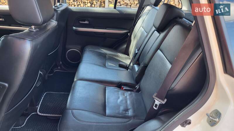 Внедорожник / Кроссовер Suzuki Grand Vitara 2012 в Киеве