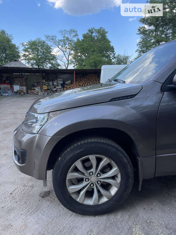 Внедорожник / Кроссовер Suzuki Grand Vitara 2013 в Харькове