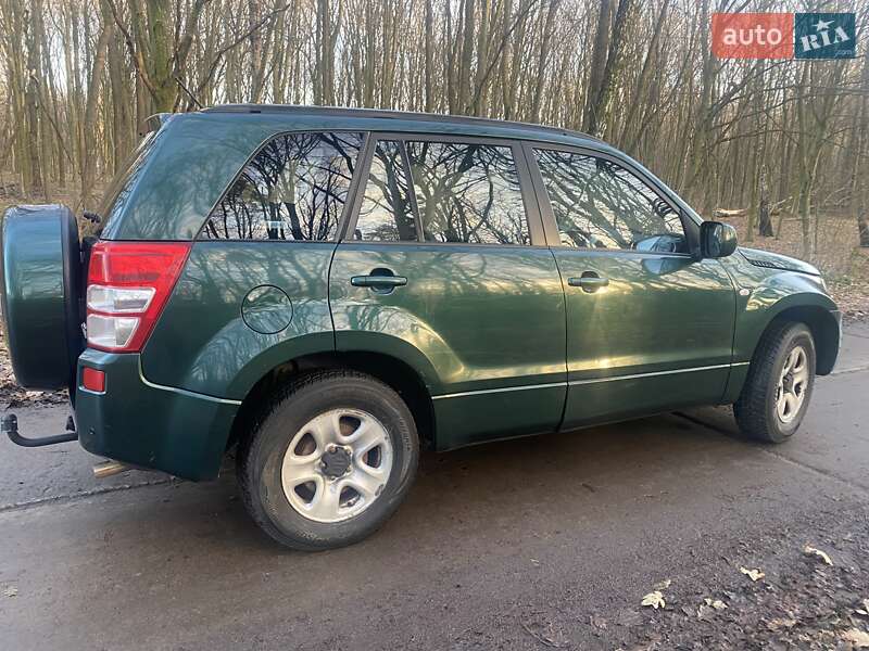 Позашляховик / Кросовер Suzuki Grand Vitara 2007 в Рівному