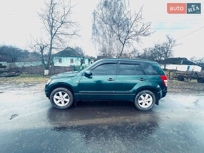 Позашляховик / Кросовер Suzuki Grand Vitara 2008 в Умані
