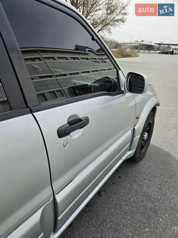 Внедорожник / Кроссовер Suzuki Grand Vitara 2003 в Днепре