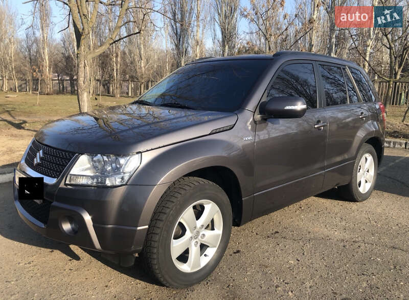 Внедорожник / Кроссовер Suzuki Grand Vitara 2011 в Николаеве
