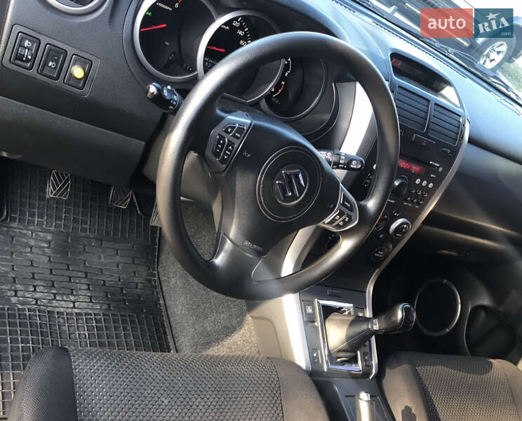 Внедорожник / Кроссовер Suzuki Grand Vitara 2011 в Николаеве