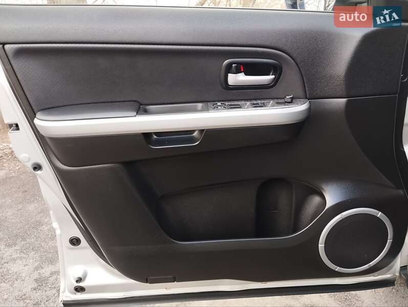 Позашляховик / Кросовер Suzuki Grand Vitara 2013 в Вінниці