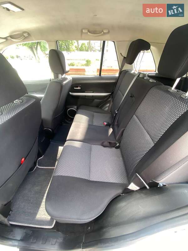 Внедорожник / Кроссовер Suzuki Grand Vitara 2006 в Киеве фото 6 Внедорожник / Кроссовер Suzuki Grand Vitara 2006 в Киеве