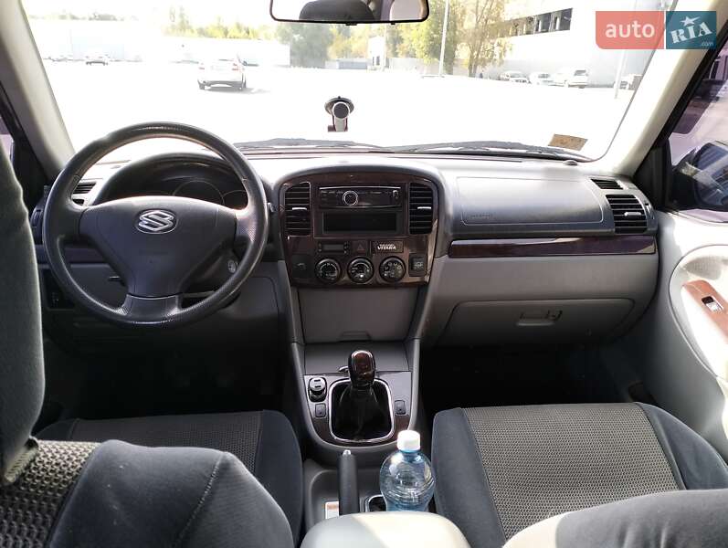 Внедорожник / Кроссовер Suzuki Grand Vitara 2003 в Полтаве