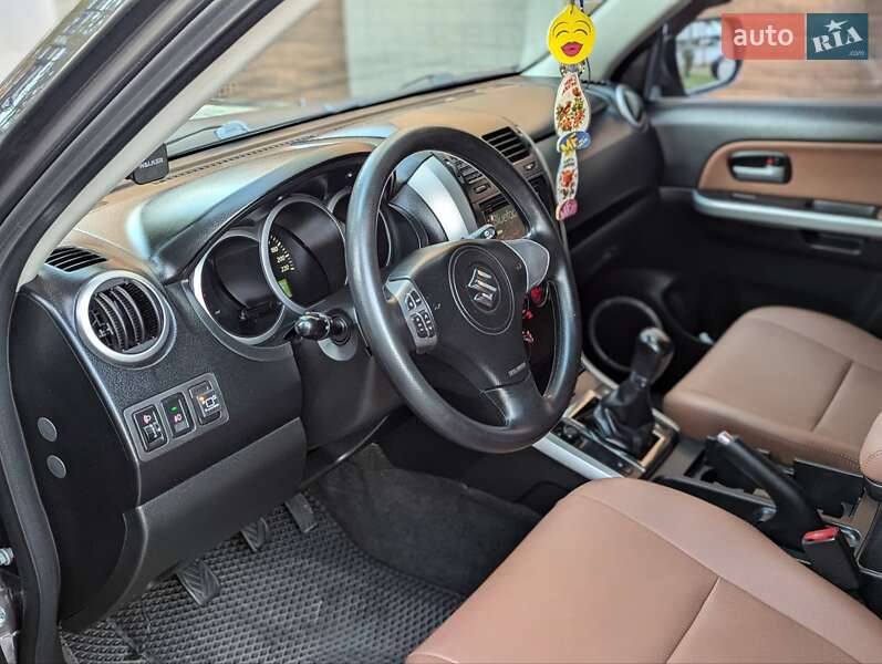 Позашляховик / Кросовер Suzuki Grand Vitara 2008 в Івано-Франківську