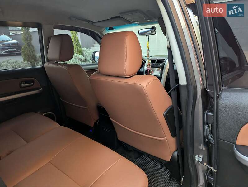 Позашляховик / Кросовер Suzuki Grand Vitara 2008 в Івано-Франківську