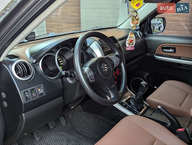 Позашляховик / Кросовер Suzuki Grand Vitara 2008 в Івано-Франківську