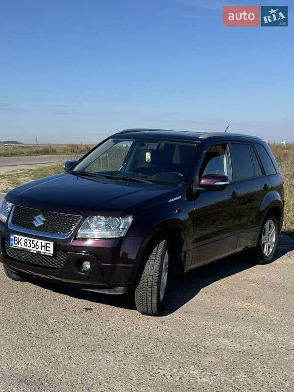 Внедорожник / Кроссовер Suzuki Grand Vitara 2009 в Здолбунове