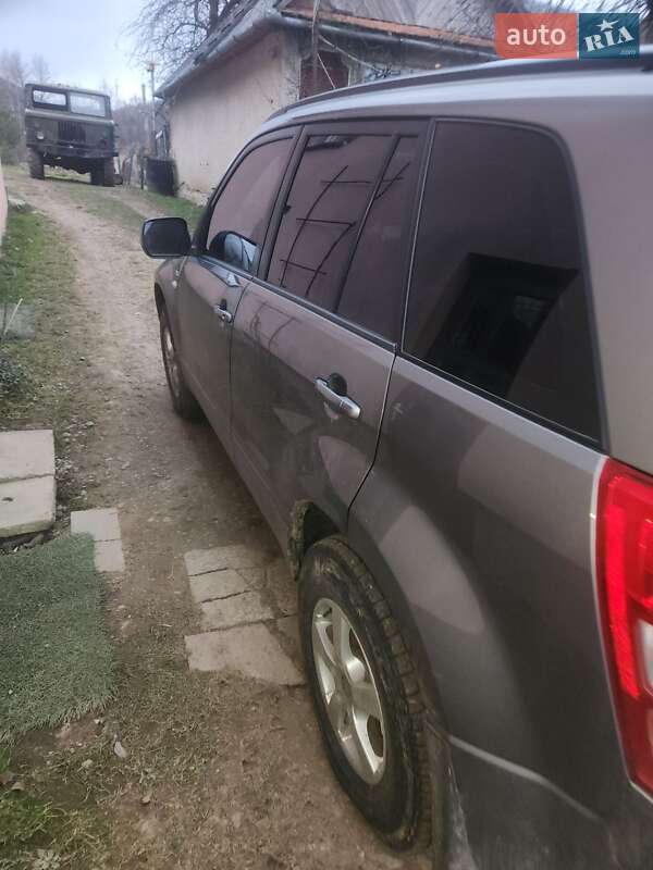 Внедорожник / Кроссовер Suzuki Grand Vitara 2007 в Ждениеве фото 8 Внедорожник / Кроссовер Suzuki Grand Vitara 2007 в Ждениеве