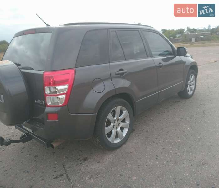 Внедорожник / Кроссовер Suzuki Grand Vitara 2008 в Карловке