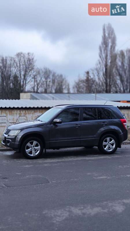 Позашляховик / Кросовер Suzuki Grand Vitara 2010 в 