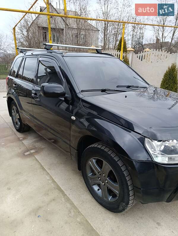 Внедорожник / Кроссовер Suzuki Grand Vitara 2006 в Первомайске