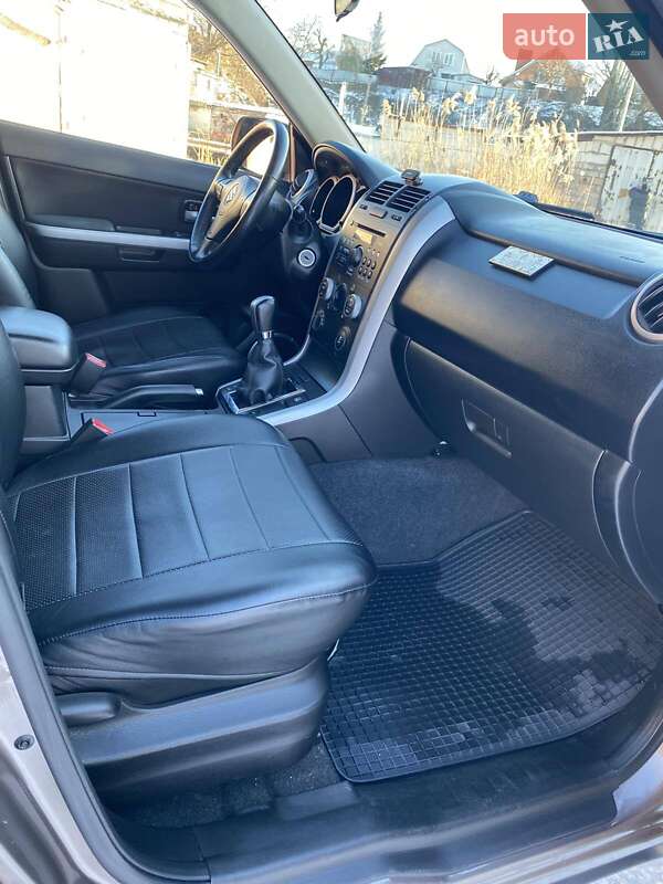 Позашляховик / Кросовер Suzuki Grand Vitara 2017 в Чернігові фото 32 Позашляховик / Кросовер Suzuki Grand Vitara 2017 в Чернігові