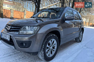 Позашляховик / Кросовер Suzuki Grand Vitara 2015 в 