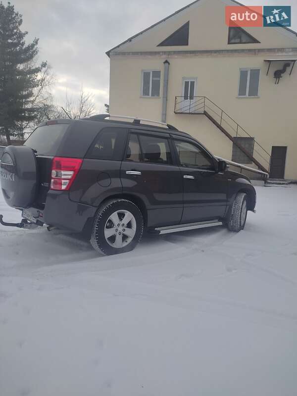 Внедорожник / Кроссовер Suzuki Grand Vitara 2010 в Конотопе