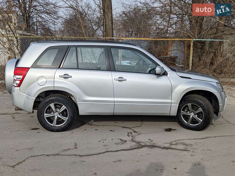 Внедорожник / Кроссовер Suzuki Grand Vitara 2012 в Днепре фото 9 Внедорожник / Кроссовер Suzuki Grand Vitara 2012 в Днепре