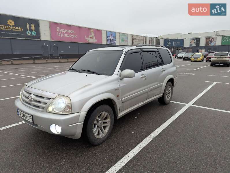 Внедорожник / Кроссовер Suzuki Grand Vitara 2004 в 