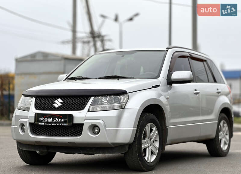 Позашляховик / Кросовер Suzuki Grand Vitara 2007 в 