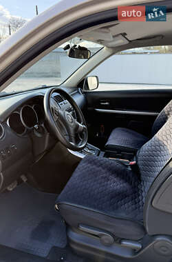 Внедорожник / Кроссовер Suzuki Grand Vitara 2010 в 