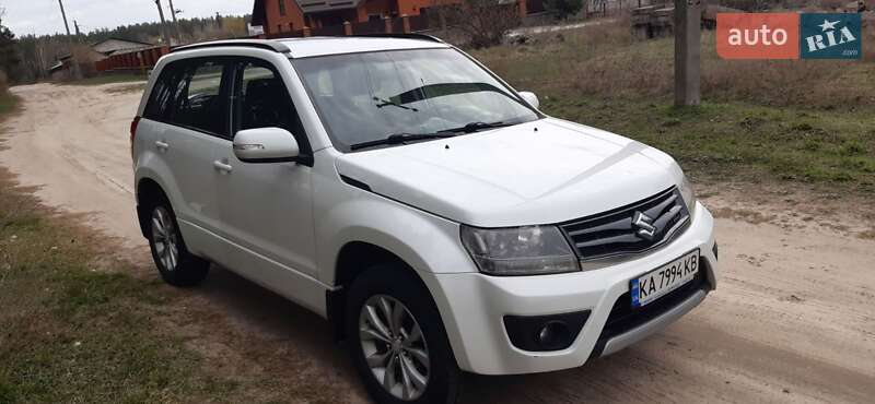 Внедорожник / Кроссовер Suzuki Grand Vitara 2013 в Василькове