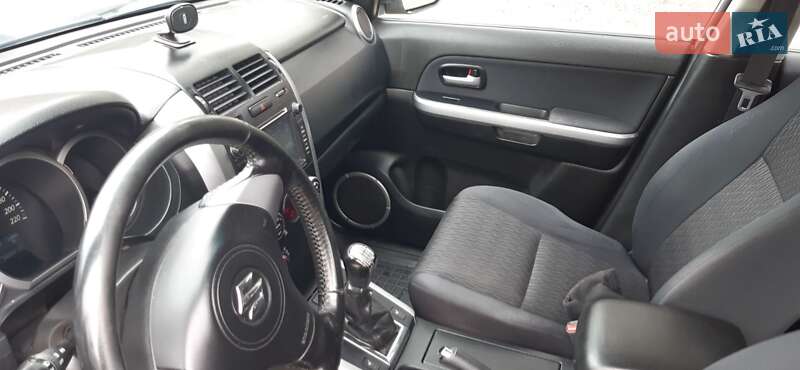 Внедорожник / Кроссовер Suzuki Grand Vitara 2013 в Василькове