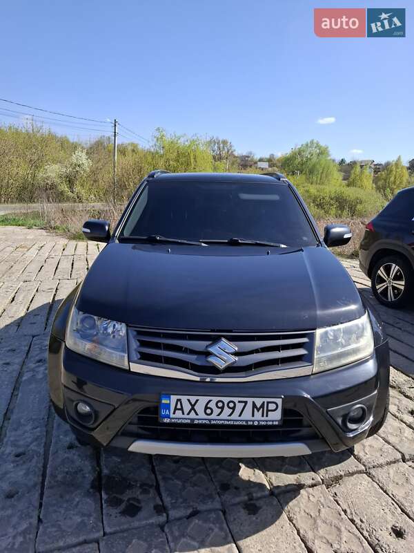 Внедорожник / Кроссовер Suzuki Grand Vitara 2014 в 