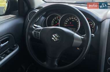 Внедорожник / Кроссовер Suzuki Grand Vitara 2011 в 