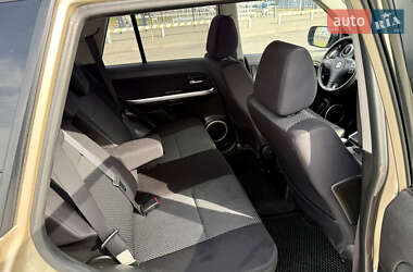 Позашляховик / Кросовер Suzuki Grand Vitara 2006 в 