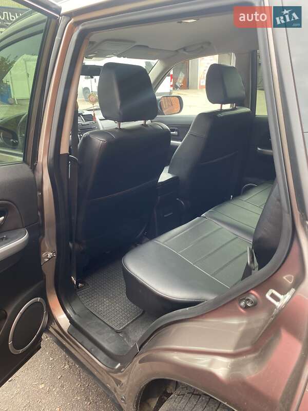 Позашляховик / Кросовер Suzuki Grand Vitara 2017 в Чернігові фото 13 Позашляховик / Кросовер Suzuki Grand Vitara 2017 в Чернігові