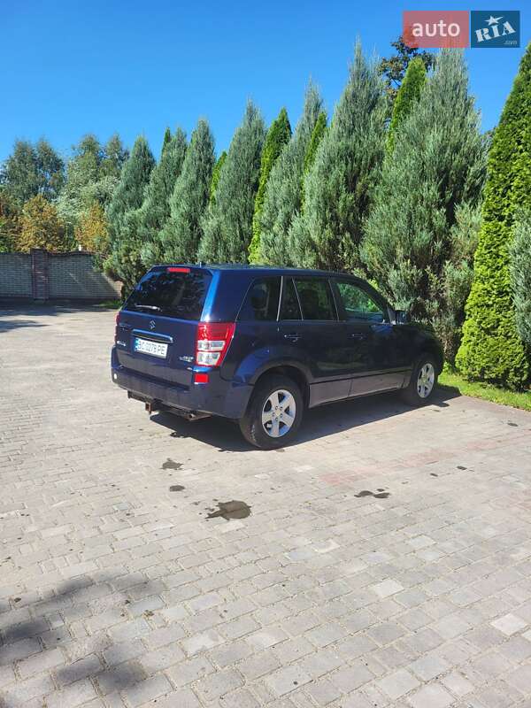 Внедорожник / Кроссовер Suzuki Grand Vitara 2012 в Коростене