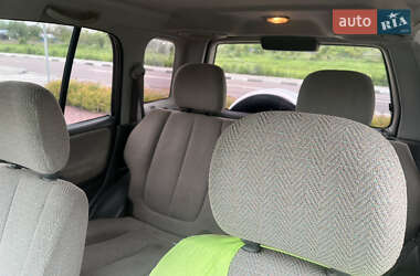 Позашляховик / Кросовер Suzuki Grand Vitara 2001 в 