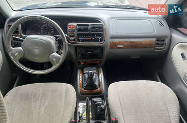 Позашляховик / Кросовер Suzuki Grand Vitara 2001 в 