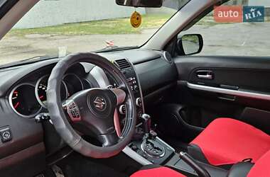 Позашляховик / Кросовер Suzuki Grand Vitara 2010 в 