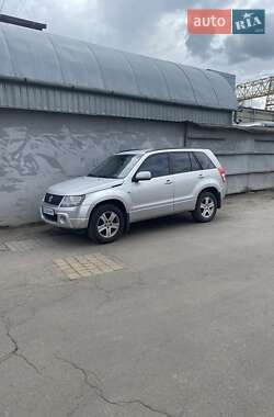 Позашляховик / Кросовер Suzuki Grand Vitara 2006 в 