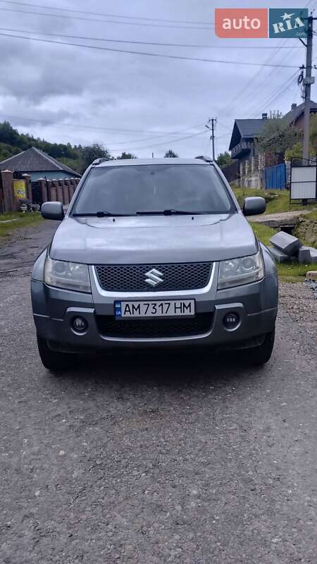 Позашляховик / Кросовер Suzuki Grand Vitara 2007 в 