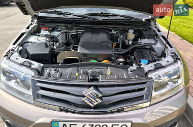 Внедорожник / Кроссовер Suzuki Grand Vitara 2014 в 