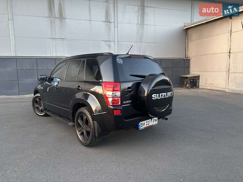 Позашляховик / Кросовер Suzuki Grand Vitara 2007 в 