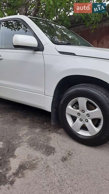 Внедорожник / Кроссовер Suzuki Grand Vitara 2011 в Кривом Роге