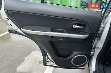 Позашляховик / Кросовер Suzuki Grand Vitara 2008 в 