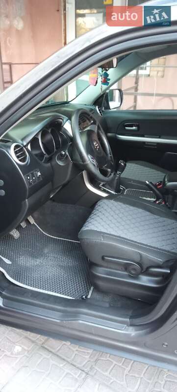 Позашляховик / Кросовер Suzuki Grand Vitara 2013 в Івано-Франківську фото 13 Позашляховик / Кросовер Suzuki Grand Vitara 2013 в Івано-Франківську