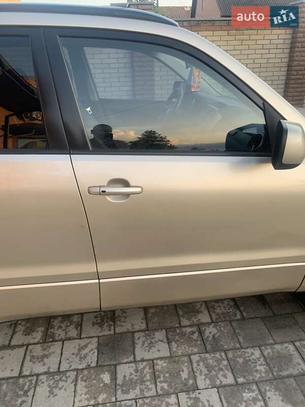 Внедорожник / Кроссовер Suzuki Grand Vitara 2007 в Житомире
